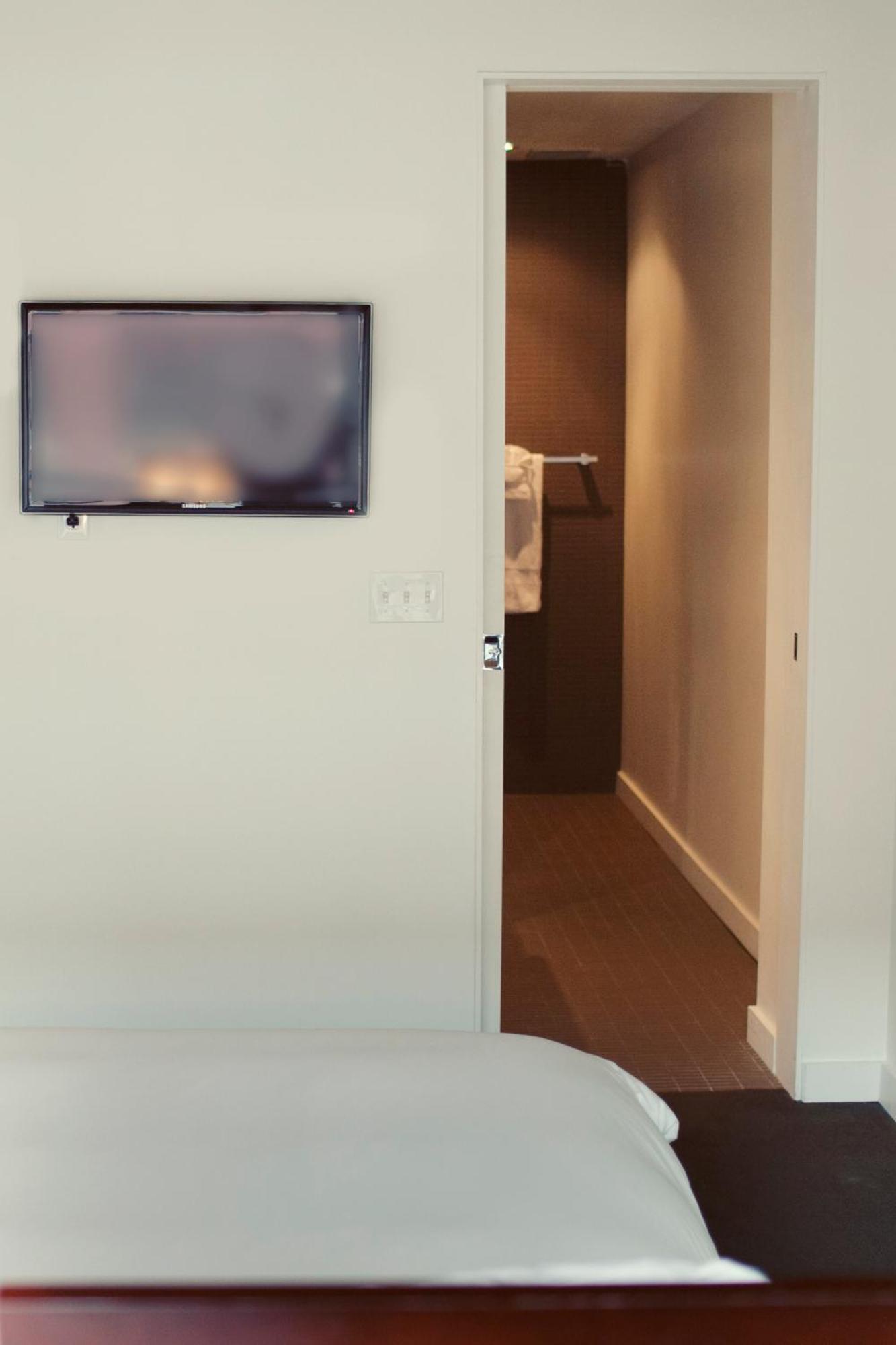 Hotel Ocho Торонто Екстер'єр фото