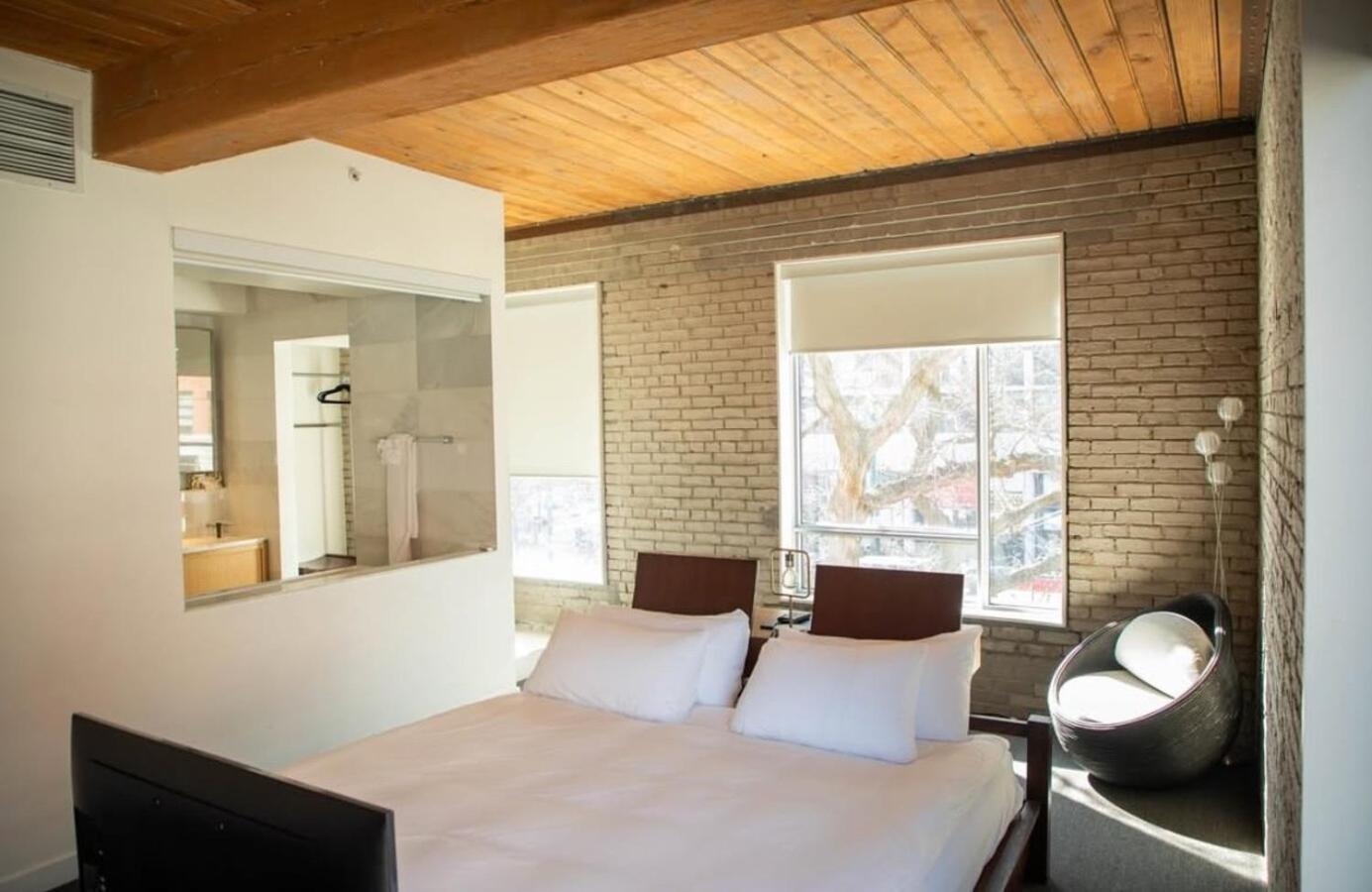 Hotel Ocho Торонто Екстер'єр фото