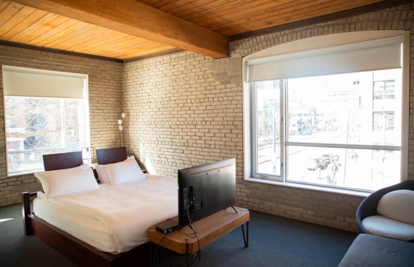 Hotel Ocho Торонто Екстер'єр фото