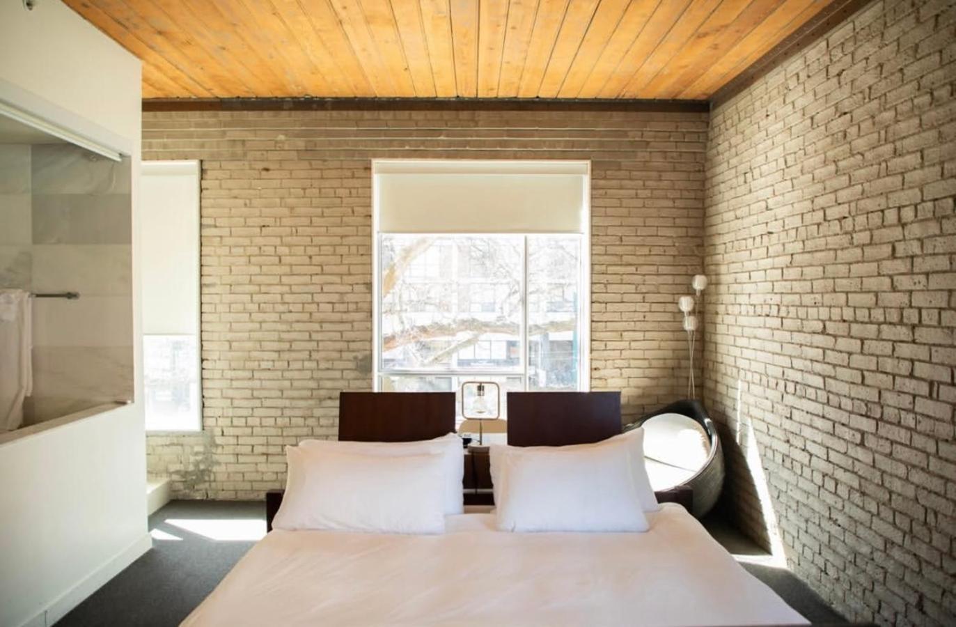 Hotel Ocho Торонто Екстер'єр фото