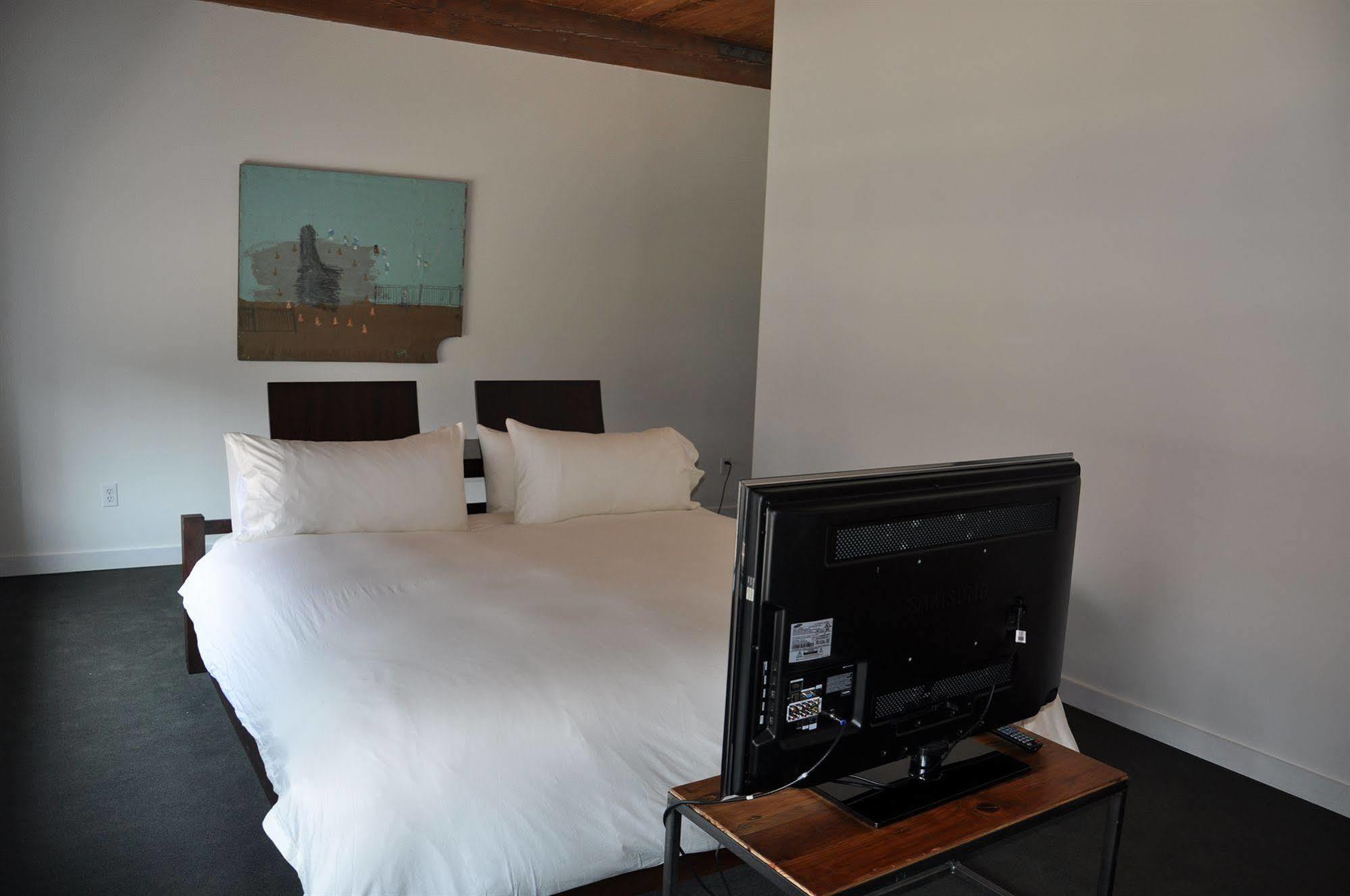 Hotel Ocho Торонто Екстер'єр фото