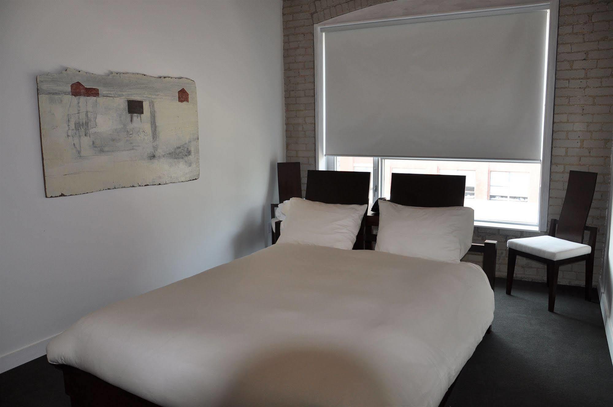 Hotel Ocho Торонто Екстер'єр фото